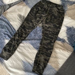 Alphalete joggers